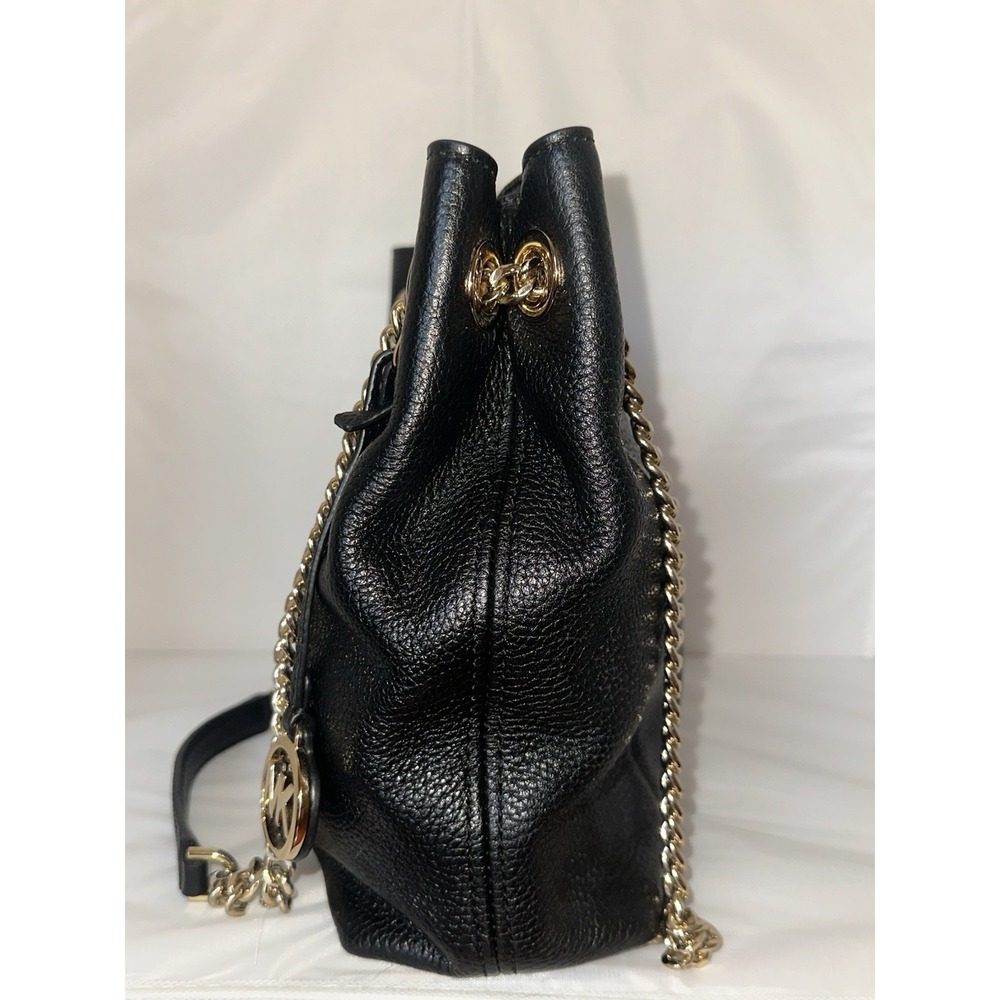 Michael Kors Black Pebbled Leather Shoulder/Crossbody Bag Gold Hardware & Charm - Picture 4 of 9